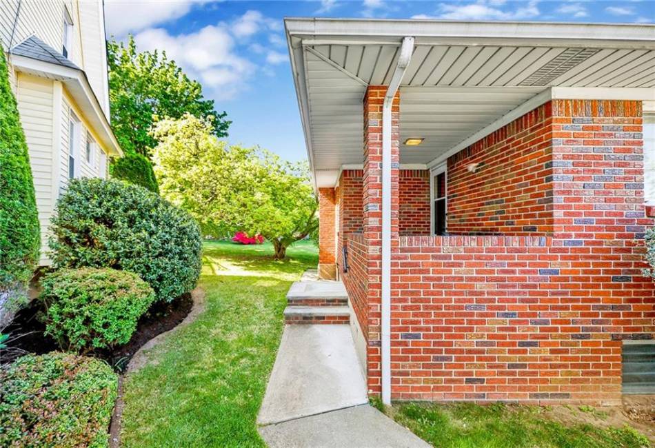 328 Stanley Avenue, Staten Island, New York 10301, 3 Bedrooms Bedrooms, ,2 BathroomsBathrooms,Residential,For Sale,Stanley,492445
