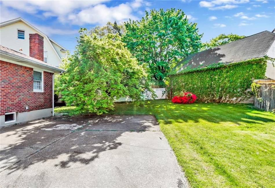 328 Stanley Avenue, Staten Island, New York 10301, 3 Bedrooms Bedrooms, ,2 BathroomsBathrooms,Residential,For Sale,Stanley,492445