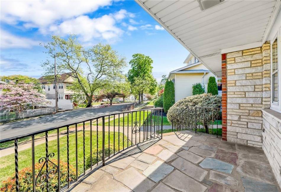 328 Stanley Avenue, Staten Island, New York 10301, 3 Bedrooms Bedrooms, ,2 BathroomsBathrooms,Residential,For Sale,Stanley,492445