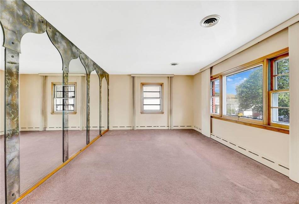 328 Stanley Avenue, Staten Island, New York 10301, 3 Bedrooms Bedrooms, ,2 BathroomsBathrooms,Residential,For Sale,Stanley,492445