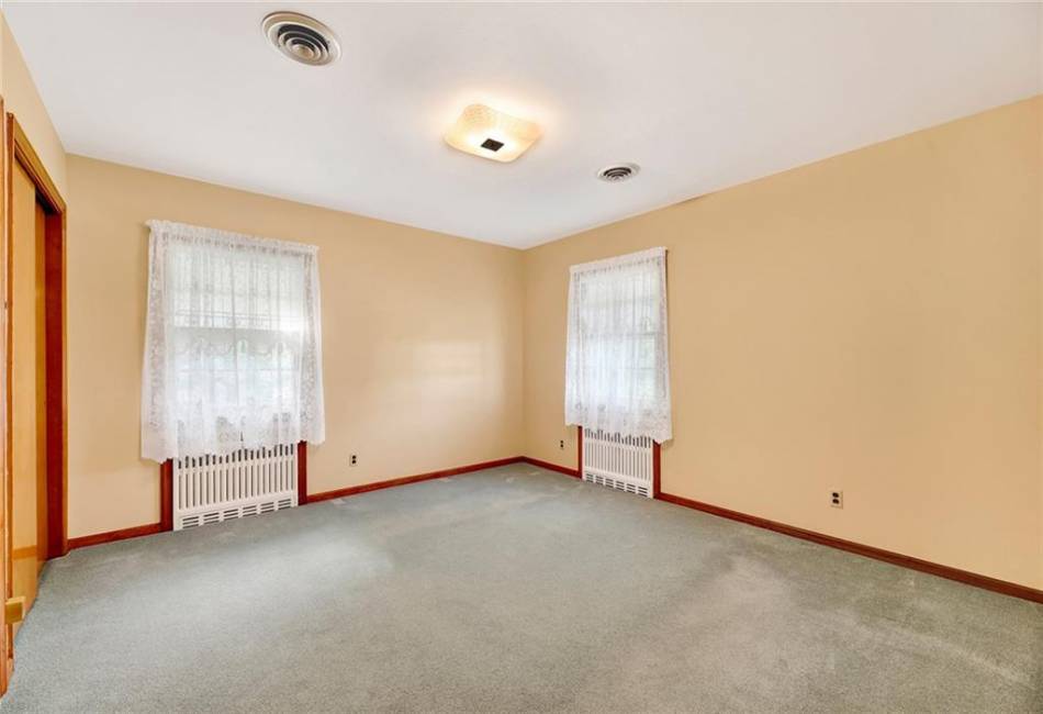 328 Stanley Avenue, Staten Island, New York 10301, 3 Bedrooms Bedrooms, ,2 BathroomsBathrooms,Residential,For Sale,Stanley,492445