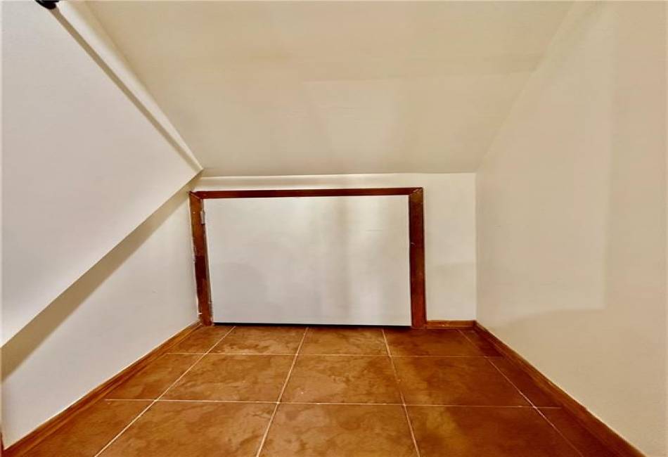 2240 57th Place, Brooklyn, New York 11234, 3 Bedrooms Bedrooms, ,2 BathroomsBathrooms,Rental,For Sale,57th,492447