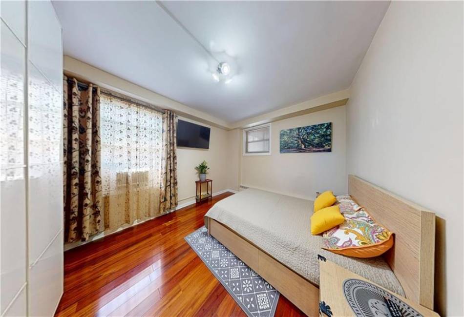 97-40 62nd Drive, Rego Park, New York 11374, 2 Bedrooms Bedrooms, ,1 BathroomBathrooms,Residential,For Sale,62nd,492453
