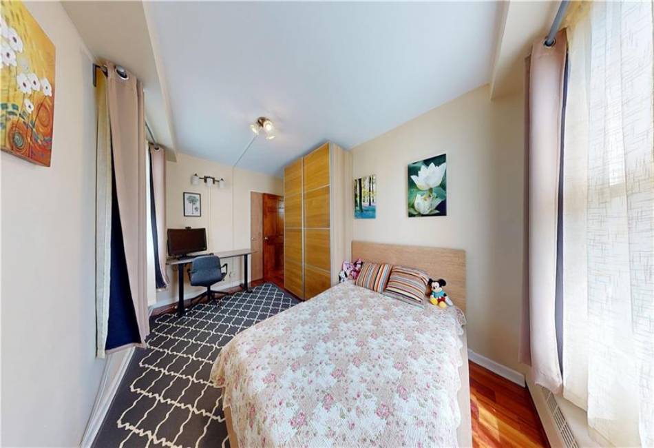 97-40 62nd Drive, Rego Park, New York 11374, 2 Bedrooms Bedrooms, ,1 BathroomBathrooms,Residential,For Sale,62nd,492453