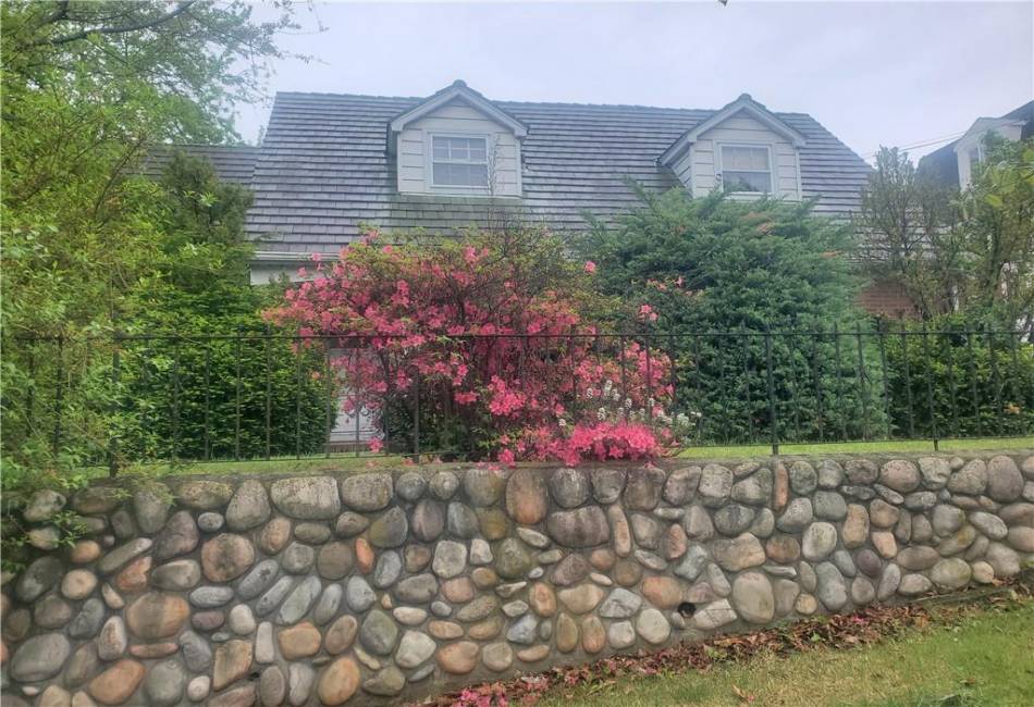 112-30 68th Avenue, Queens, New York 11375, 5 Bedrooms Bedrooms, ,4 BathroomsBathrooms,Residential,For Sale,68th,492457