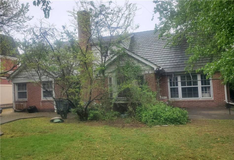 112-30 68th Avenue, Queens, New York 11375, 5 Bedrooms Bedrooms, ,4 BathroomsBathrooms,Residential,For Sale,68th,492457