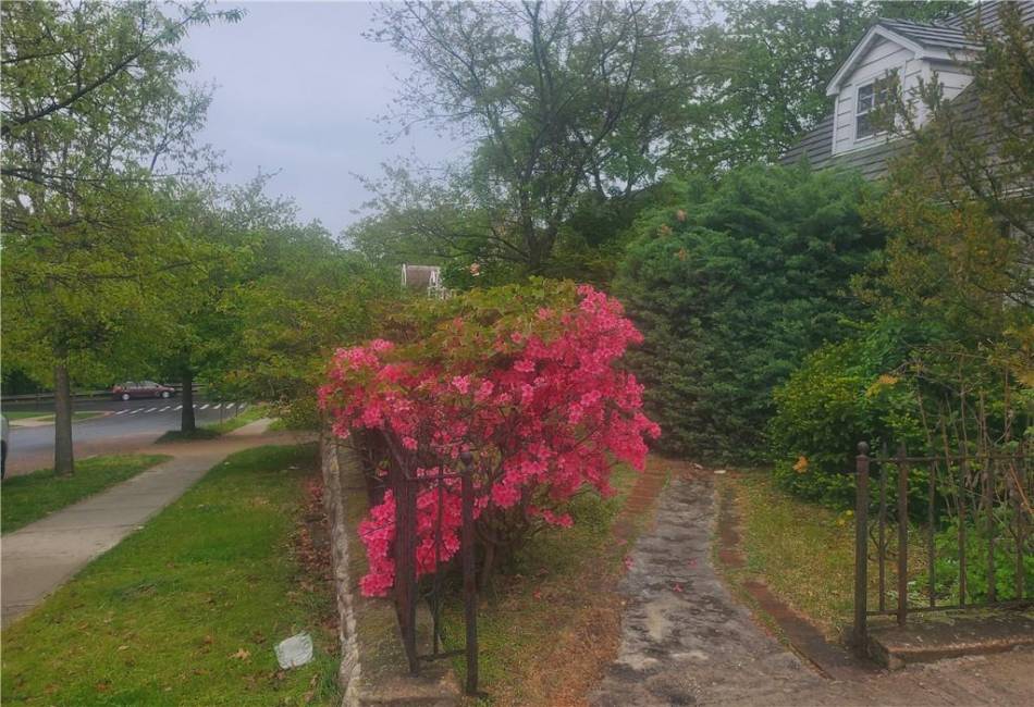 112-30 68th Avenue, Queens, New York 11375, 5 Bedrooms Bedrooms, ,4 BathroomsBathrooms,Residential,For Sale,68th,492457