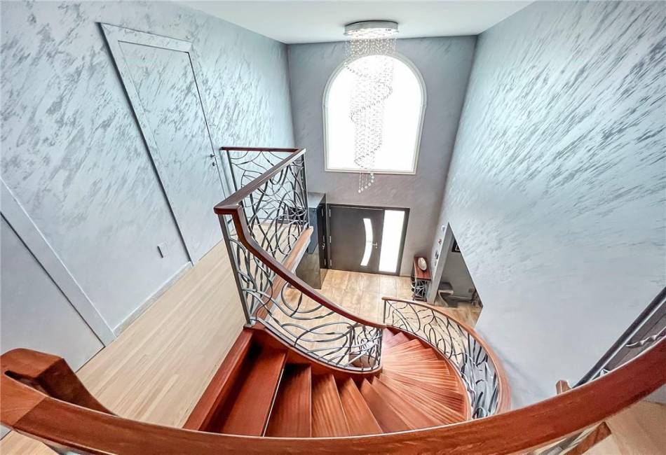 166 Pinewood Avenue, Staten Island, New York 10306, 4 Bedrooms Bedrooms, ,4 BathroomsBathrooms,Residential,For Sale,Pinewood,492458