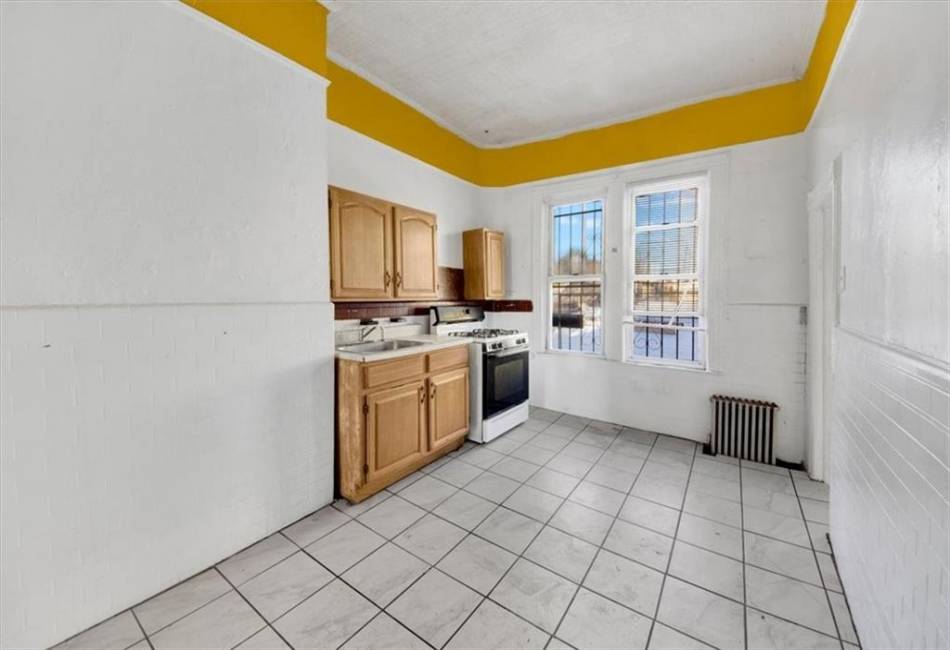 34 Gunther Place, Brooklyn, New York 11233, ,Residential,For Sale,Gunther,492459