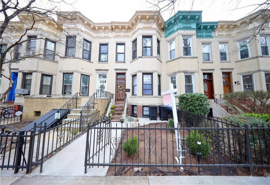 436 76th Street, Brooklyn, New York 11209, 4 Bedrooms Bedrooms, ,3 BathroomsBathrooms,Residential,For Sale,76th,492461