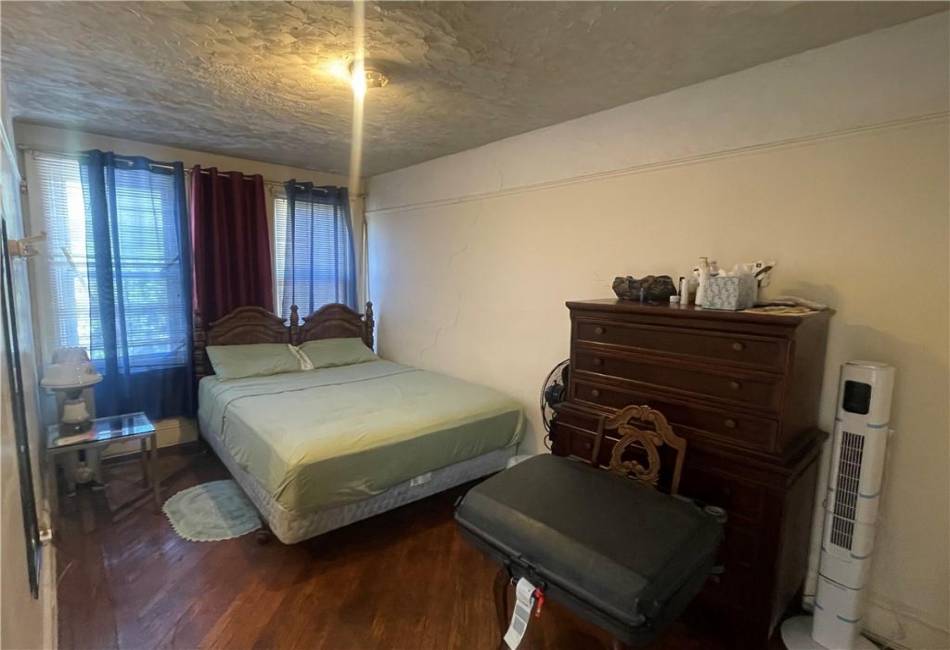 163 29th Street, Brooklyn, New York 11226, 4 Bedrooms Bedrooms, ,3 BathroomsBathrooms,Residential,For Sale,29th,492470