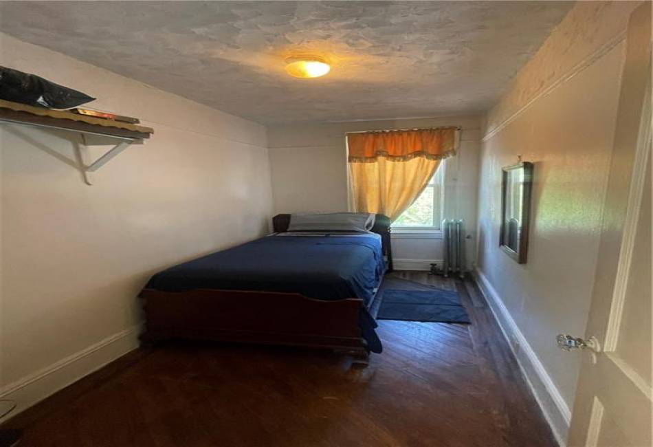 163 29th Street, Brooklyn, New York 11226, 4 Bedrooms Bedrooms, ,3 BathroomsBathrooms,Residential,For Sale,29th,492470