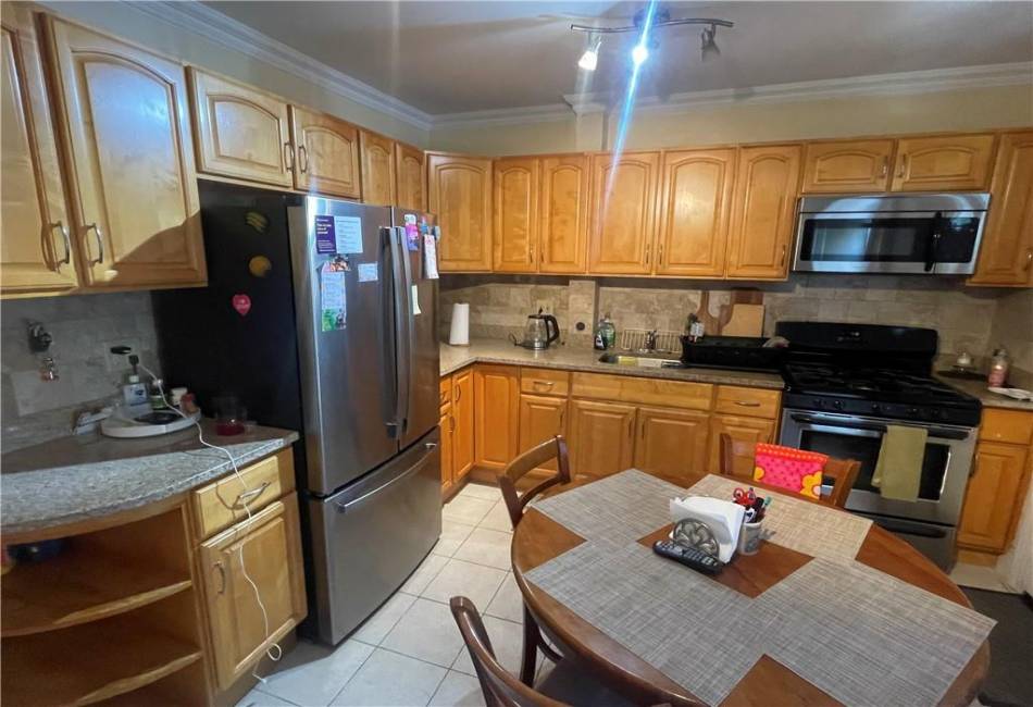 163 29th Street, Brooklyn, New York 11226, 4 Bedrooms Bedrooms, ,3 BathroomsBathrooms,Residential,For Sale,29th,492470