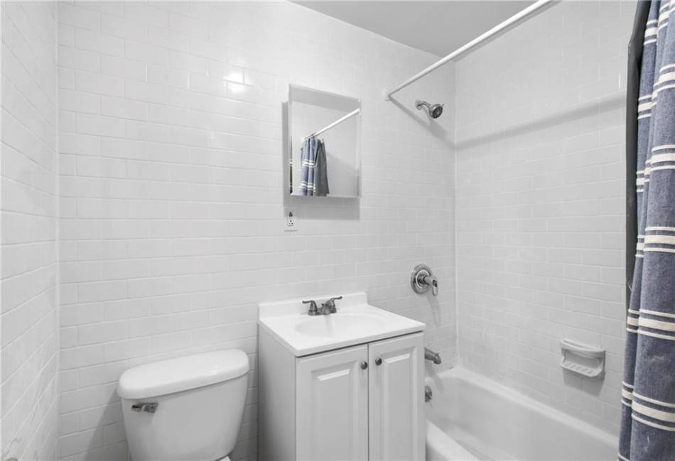 129 Beach 118th Street, Rockaway Park, New York 11694, ,1 BathroomBathrooms,Residential,For Sale,Beach 118th,492471