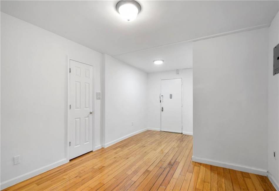 129 Beach 118th Street, Rockaway Park, New York 11694, ,1 BathroomBathrooms,Residential,For Sale,Beach 118th,492471
