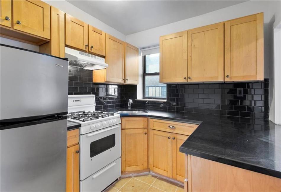 129 Beach 118th Street, Rockaway Park, New York 11694, ,1 BathroomBathrooms,Residential,For Sale,Beach 118th,492471