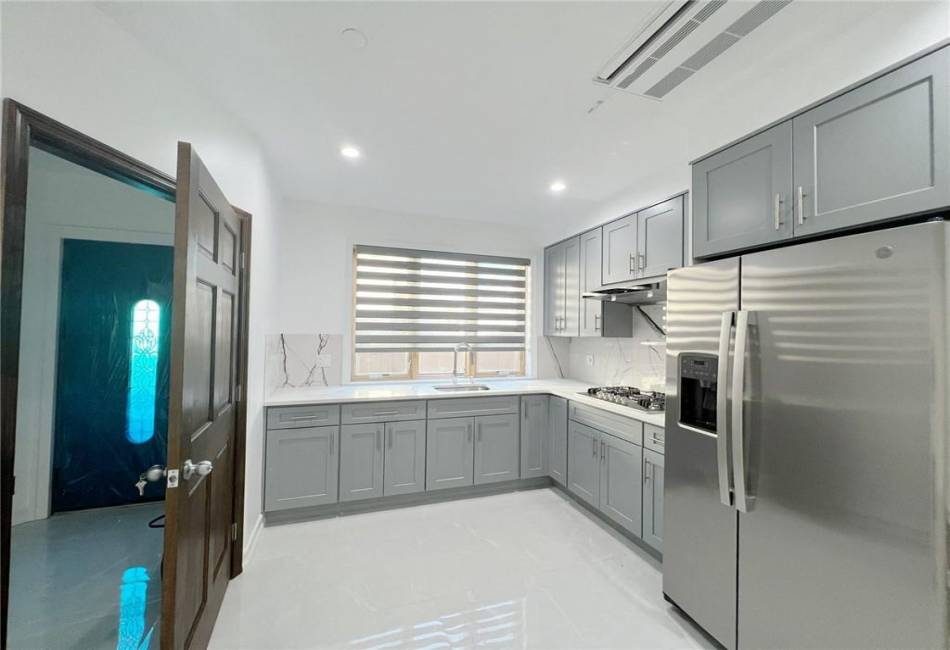 2353 124th Street, Queens, New York 11356, 2 Bedrooms Bedrooms, ,2 BathroomsBathrooms,Rental,For Sale,124th,492474