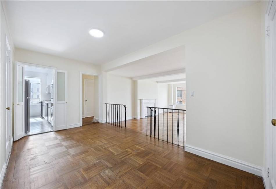 100 Riverside Drive, New York, New York 10024, 3 Bedrooms Bedrooms, ,2 BathroomsBathrooms,Residential,For Sale,Riverside,492475