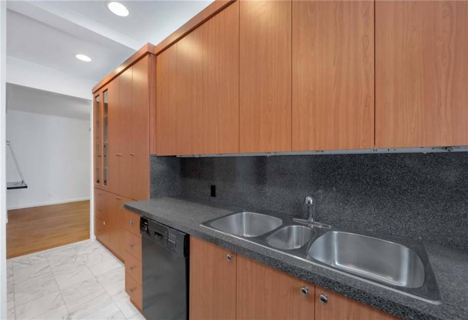 920 17th Street, Brooklyn, New York 11230, 2 Bedrooms Bedrooms, ,1 BathroomBathrooms,Residential,For Sale,17th,484938