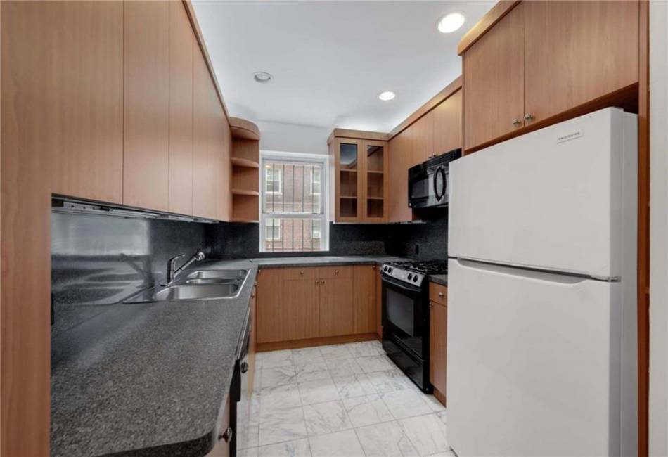 920 17th Street, Brooklyn, New York 11230, 2 Bedrooms Bedrooms, ,1 BathroomBathrooms,Residential,For Sale,17th,484938
