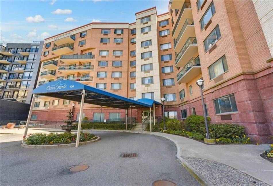 136 Beach 117th Street, Rockaway Park, New York 11694, 2 Bedrooms Bedrooms, ,2 BathroomsBathrooms,Residential,For Sale,Beach 117th,492431