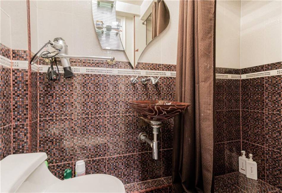 2267 8th Street, Brooklyn, New York 11223, 4 Bedrooms Bedrooms, ,3 BathroomsBathrooms,Residential,For Sale,8th,492443
