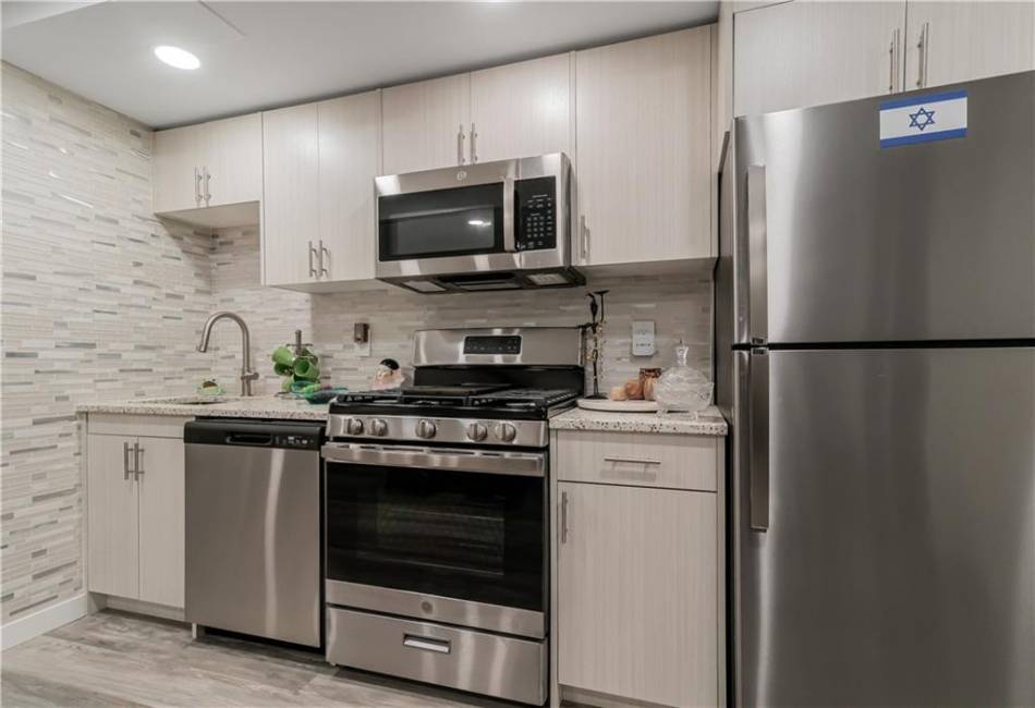 2267 8th Street, Brooklyn, New York 11223, 4 Bedrooms Bedrooms, ,3 BathroomsBathrooms,Residential,For Sale,8th,492443