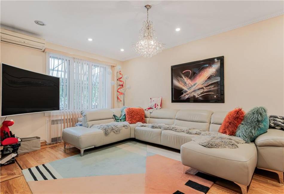 2267 8th Street, Brooklyn, New York 11223, 4 Bedrooms Bedrooms, ,3 BathroomsBathrooms,Residential,For Sale,8th,492443