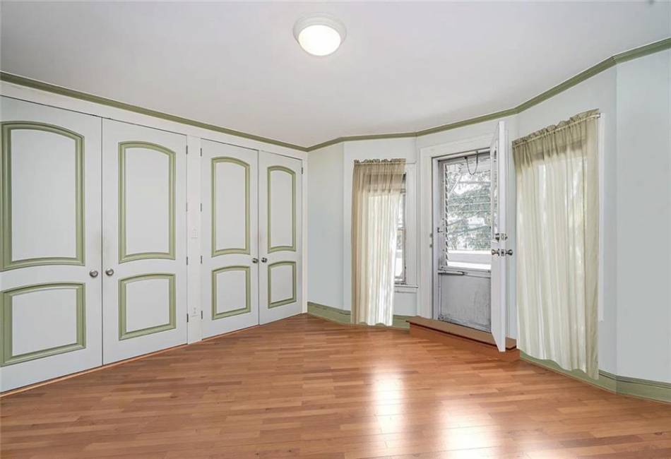 222 Albemarle Road, Brooklyn, New York 11218, 6 Bedrooms Bedrooms, ,Residential,For Sale,Albemarle,492446
