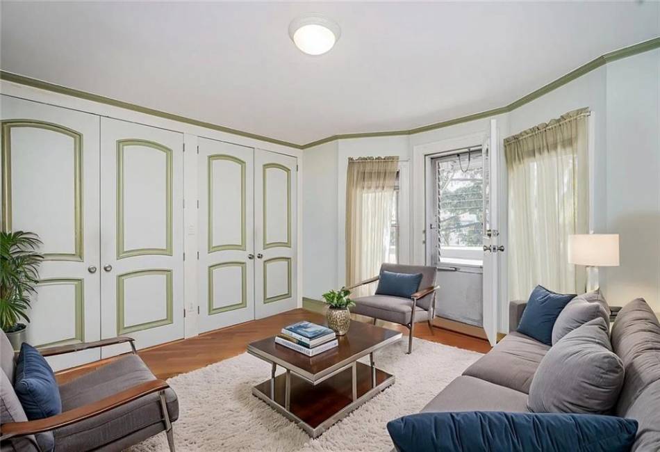 222 Albemarle Road, Brooklyn, New York 11218, 6 Bedrooms Bedrooms, ,Residential,For Sale,Albemarle,492446