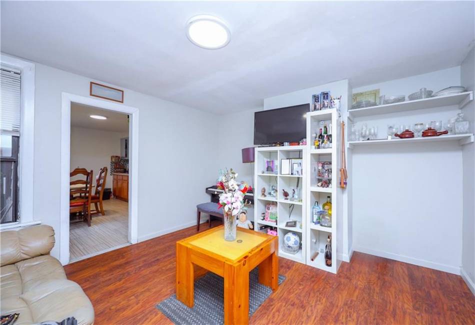 94 Wyona Street, Brooklyn, New York 11207, 5 Bedrooms Bedrooms, ,3 BathroomsBathrooms,Residential,For Sale,Wyona,492455