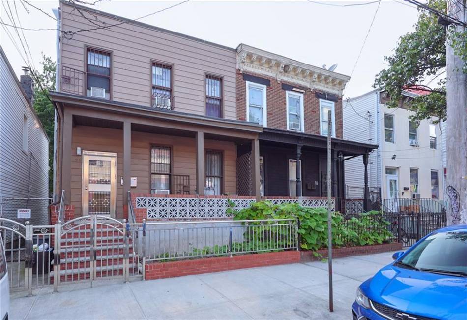 94 Wyona Street, Brooklyn, New York 11207, 5 Bedrooms Bedrooms, ,3 BathroomsBathrooms,Residential,For Sale,Wyona,492455
