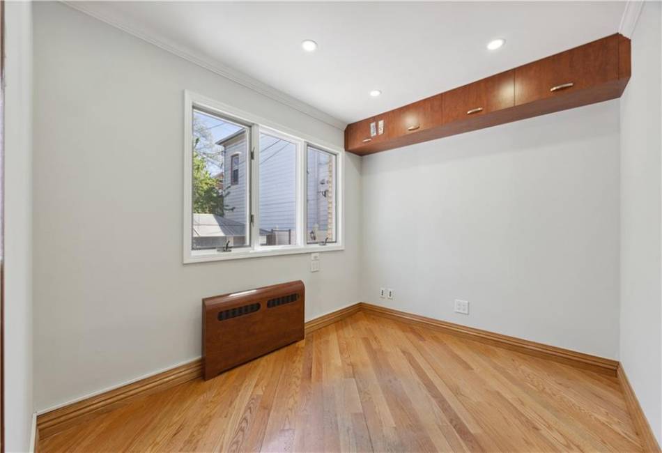 94 Wyona Street, Brooklyn, New York 11207, 5 Bedrooms Bedrooms, ,3 BathroomsBathrooms,Residential,For Sale,Wyona,492455