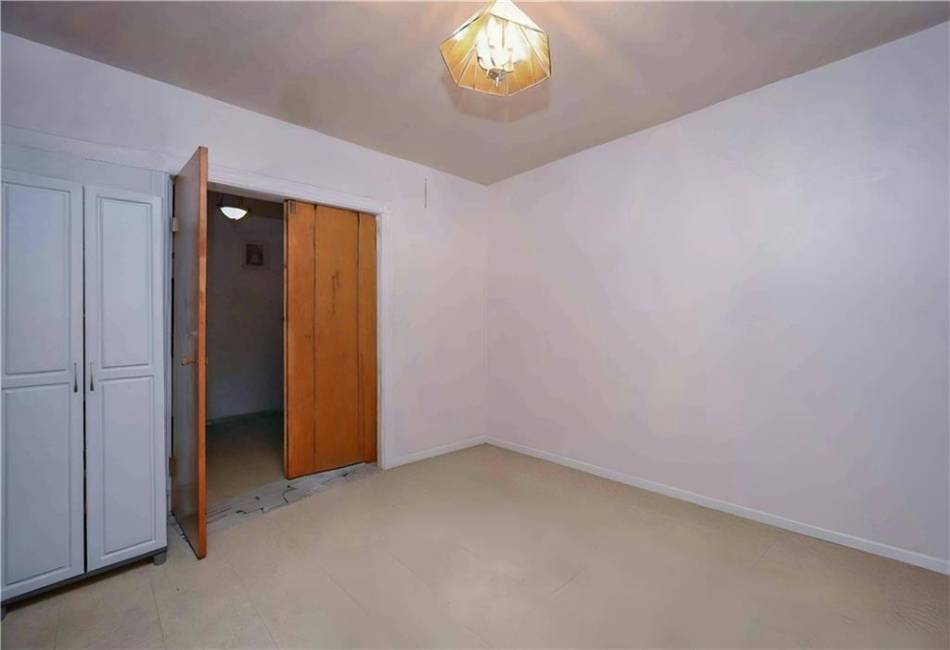 94 Wyona Street, Brooklyn, New York 11207, 5 Bedrooms Bedrooms, ,3 BathroomsBathrooms,Residential,For Sale,Wyona,492455