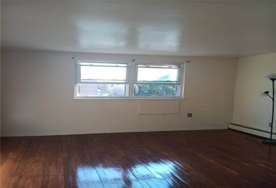 1464 84th Street, Brooklyn, New York 11236, 3 Bedrooms Bedrooms, ,1 BathroomBathrooms,Rental,For Sale,84th,492484