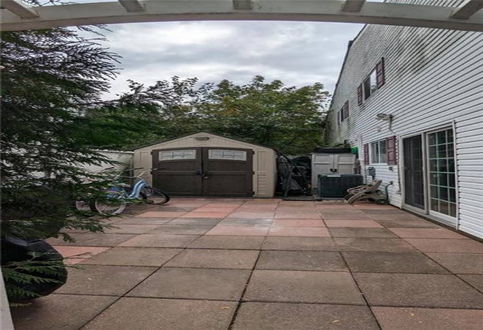 1718 Forest Hill Road, Staten Island, New York 10314, 3 Bedrooms Bedrooms, ,2 BathroomsBathrooms,Residential,For Sale,Forest Hill,492485