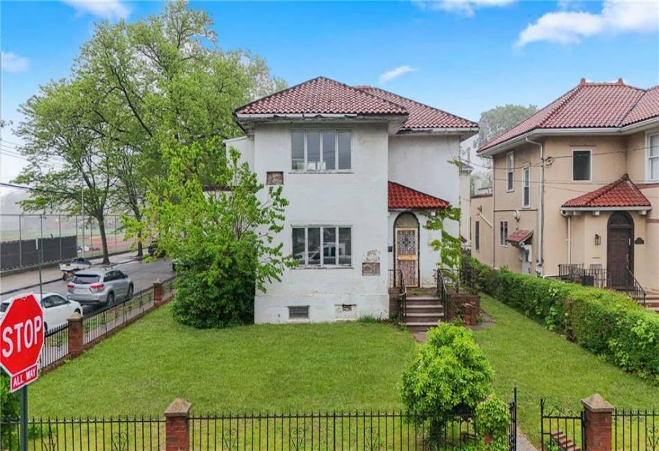 2701 Quentin Road, Brooklyn, New York 11229, 3 Bedrooms Bedrooms, ,1 BathroomBathrooms,Residential,For Sale,Quentin,492436