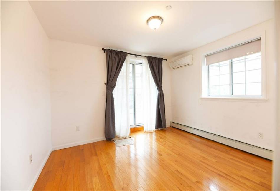 69 Bay 20th Street, Brooklyn, New York 11214, 2 Bedrooms Bedrooms, ,2 BathroomsBathrooms,Residential,For Sale,Bay 20th,492482