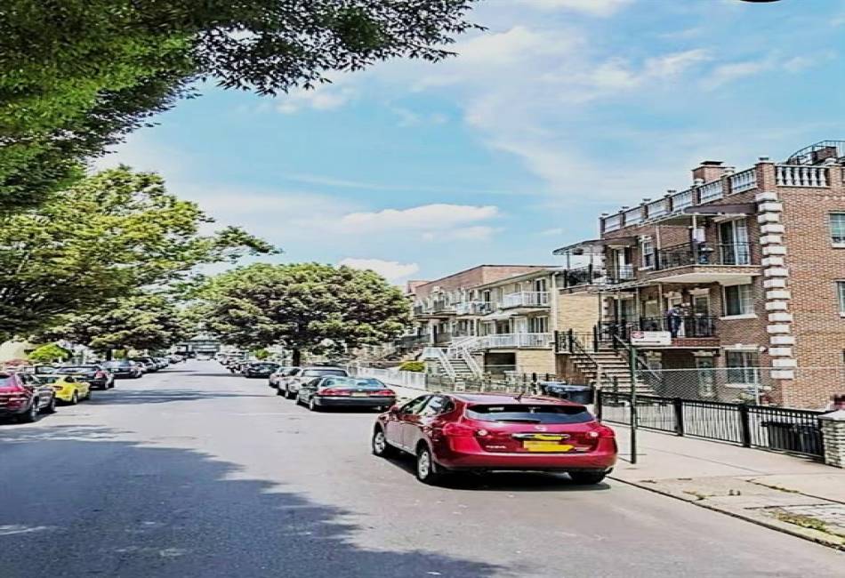 69 Bay 20th Street, Brooklyn, New York 11214, 2 Bedrooms Bedrooms, ,2 BathroomsBathrooms,Residential,For Sale,Bay 20th,492482