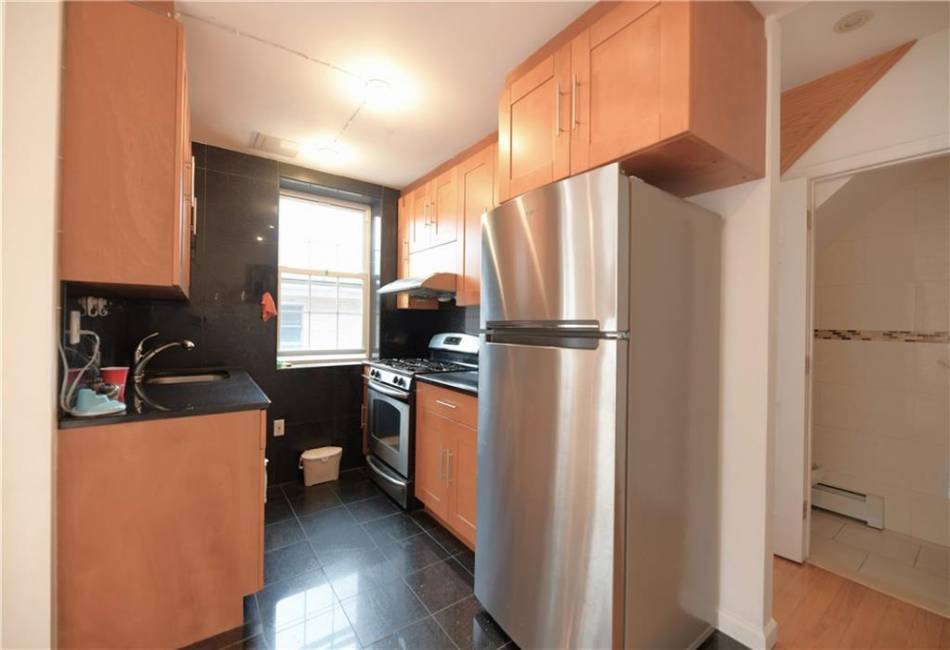 69 Bay 20th Street, Brooklyn, New York 11214, 2 Bedrooms Bedrooms, ,2 BathroomsBathrooms,Residential,For Sale,Bay 20th,492482