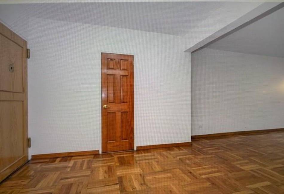 2727 Ocean Parkway, Brooklyn, New York 11235, 1 Bedroom Bedrooms, ,1 BathroomBathrooms,Residential,For Sale,Ocean,492488