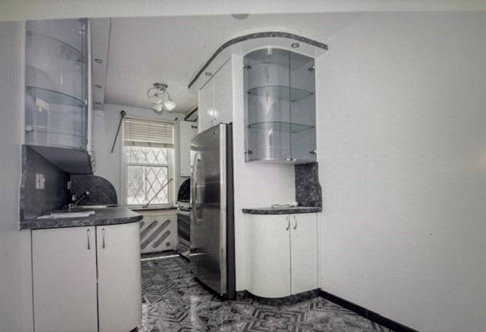 2727 Ocean Parkway, Brooklyn, New York 11235, 1 Bedroom Bedrooms, ,1 BathroomBathrooms,Residential,For Sale,Ocean,492488