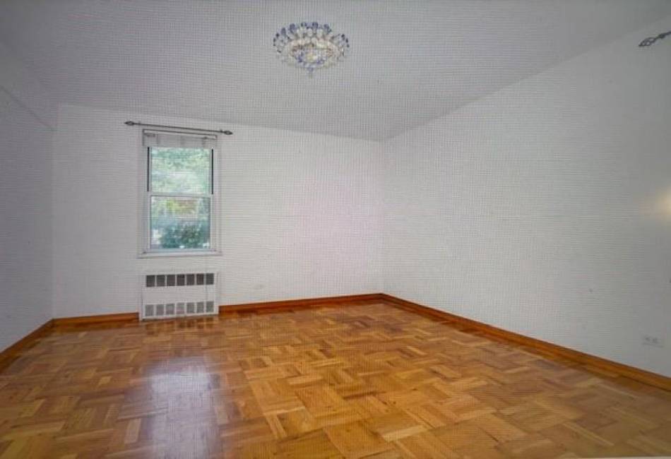 2727 Ocean Parkway, Brooklyn, New York 11235, 1 Bedroom Bedrooms, ,1 BathroomBathrooms,Residential,For Sale,Ocean,492488