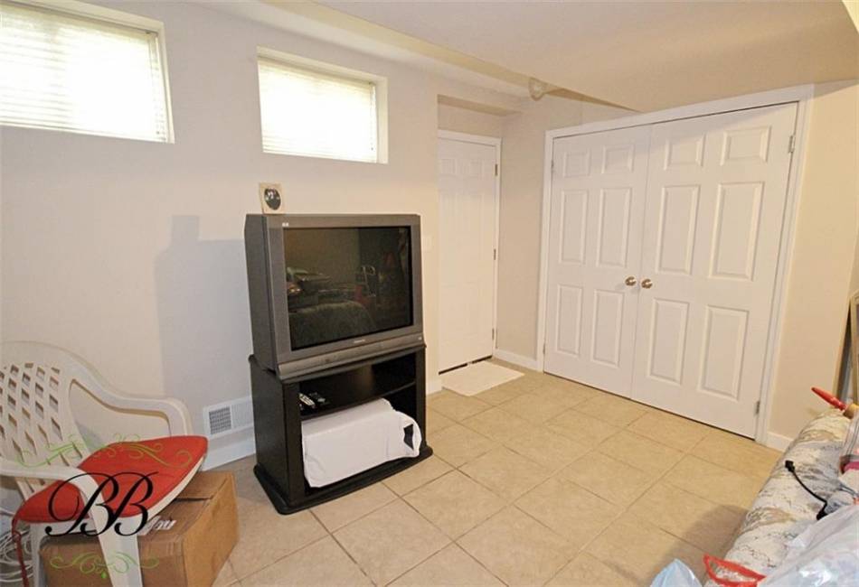 1348 69th Street, Brooklyn, New York 11234, 3 Bedrooms Bedrooms, ,4 BathroomsBathrooms,Residential,For Sale,69th,492489