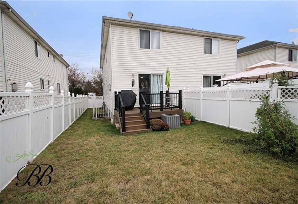 1348 69th Street, Brooklyn, New York 11234, 3 Bedrooms Bedrooms, ,4 BathroomsBathrooms,Residential,For Sale,69th,492489
