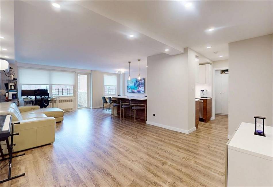 1311 Brightwater Avenue, Brooklyn, New York 11235, 2 Bedrooms Bedrooms, ,2 BathroomsBathrooms,Residential,For Sale,Brightwater,492494