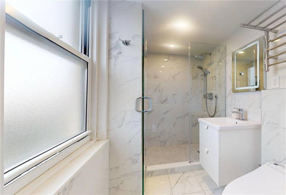 1311 Brightwater Avenue, Brooklyn, New York 11235, 2 Bedrooms Bedrooms, ,2 BathroomsBathrooms,Residential,For Sale,Brightwater,492494