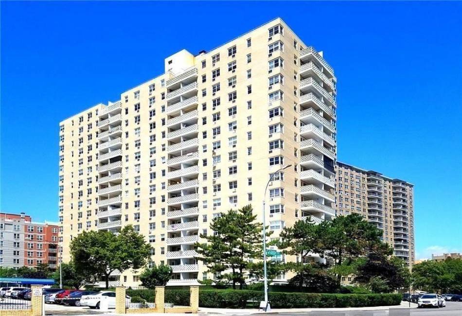 1311 Brightwater Avenue, Brooklyn, New York 11235, 2 Bedrooms Bedrooms, ,2 BathroomsBathrooms,Residential,For Sale,Brightwater,492494
