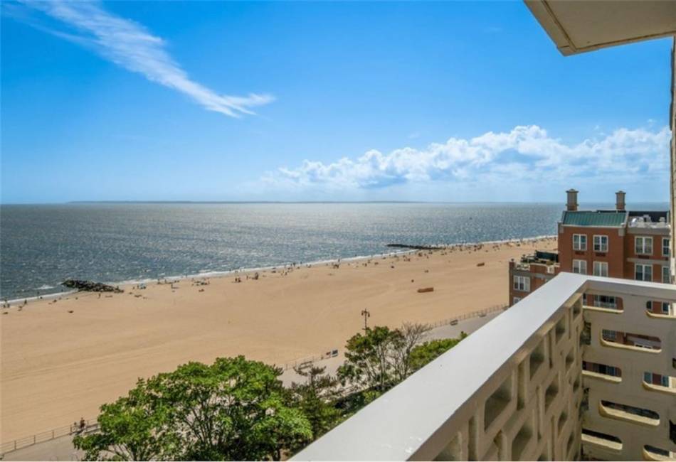 1311 Brightwater Avenue, Brooklyn, New York 11235, 2 Bedrooms Bedrooms, ,2 BathroomsBathrooms,Residential,For Sale,Brightwater,492494