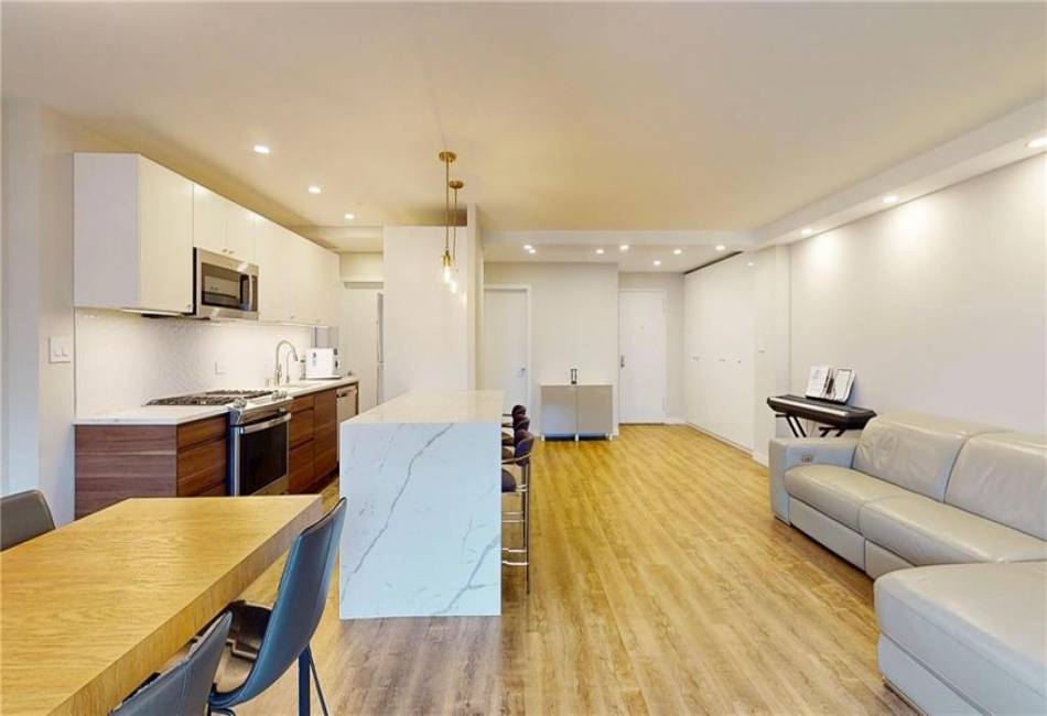 1311 Brightwater Avenue, Brooklyn, New York 11235, 2 Bedrooms Bedrooms, ,2 BathroomsBathrooms,Residential,For Sale,Brightwater,492494